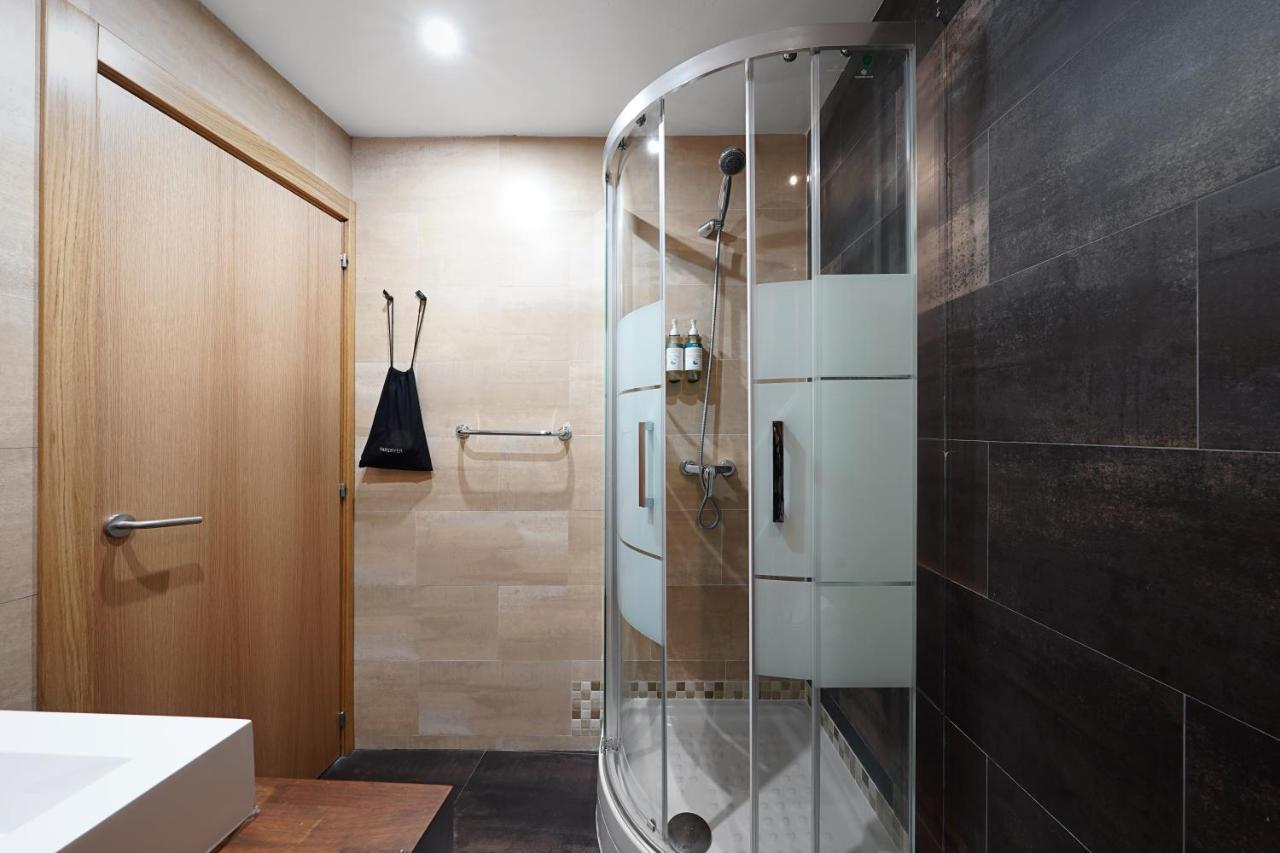 numa I Lustre Apartments Barcelona Exterior foto